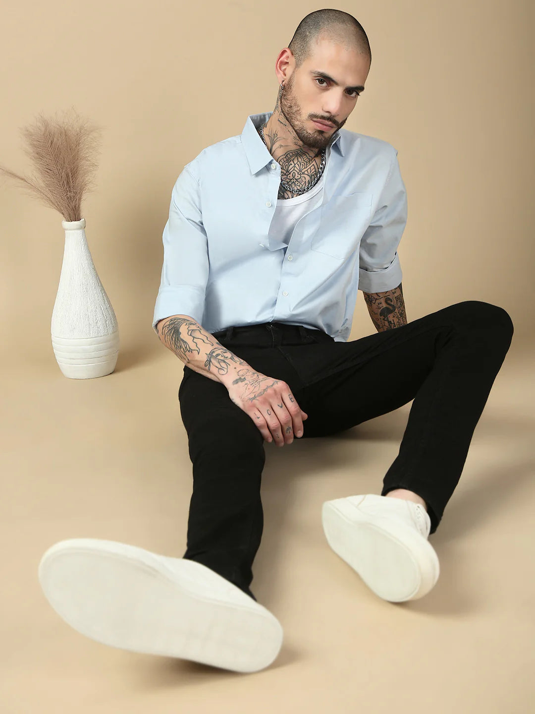 Necked  Black Slim Fit Stretchable Jeans