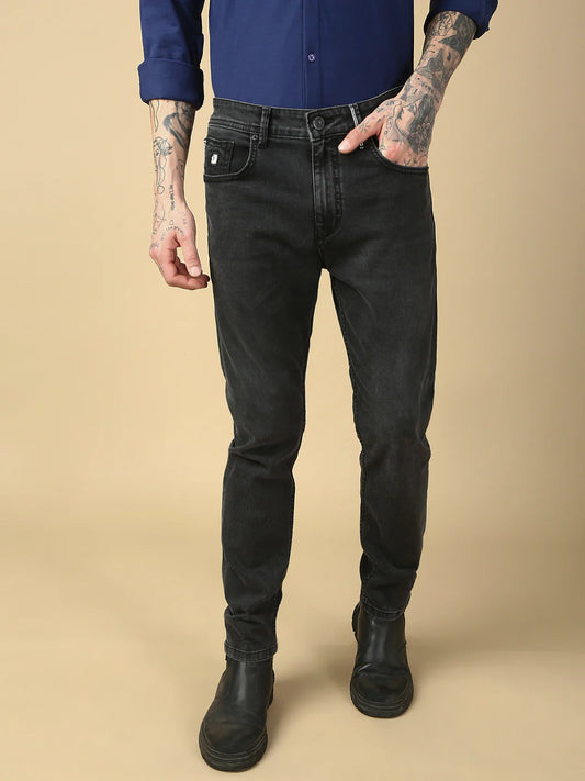Necked Carbon Black Selvedge Slim Straight Stretchable Jeans