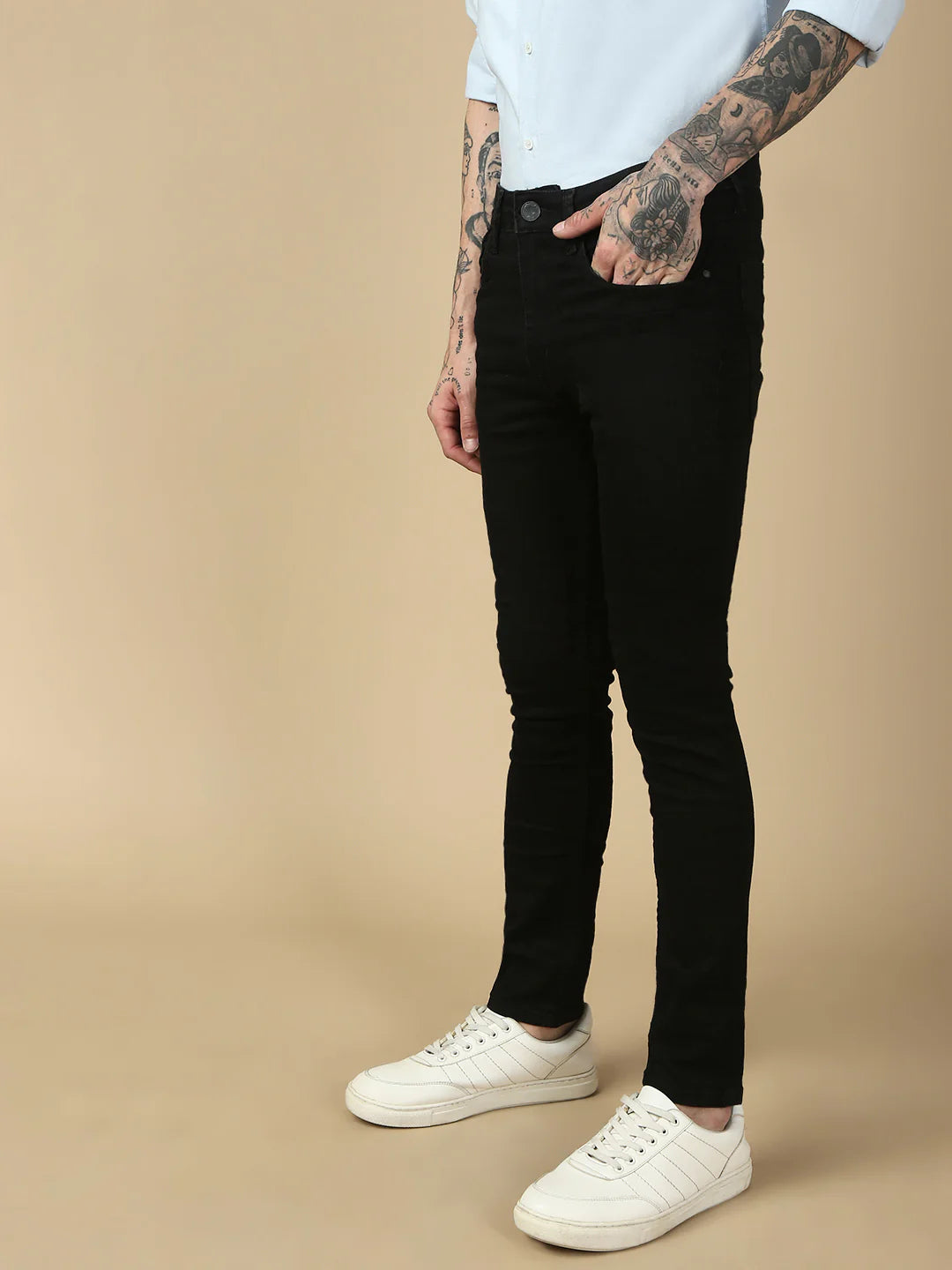Necked  Black Slim Fit Stretchable Jeans