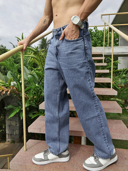 Necked Vintage Blue Loose Fit Jeans