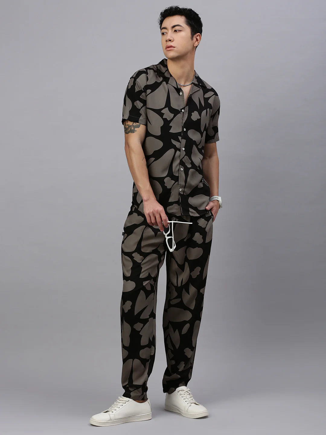 Necked  Printed Regular Fit Co-Ords For Men’s