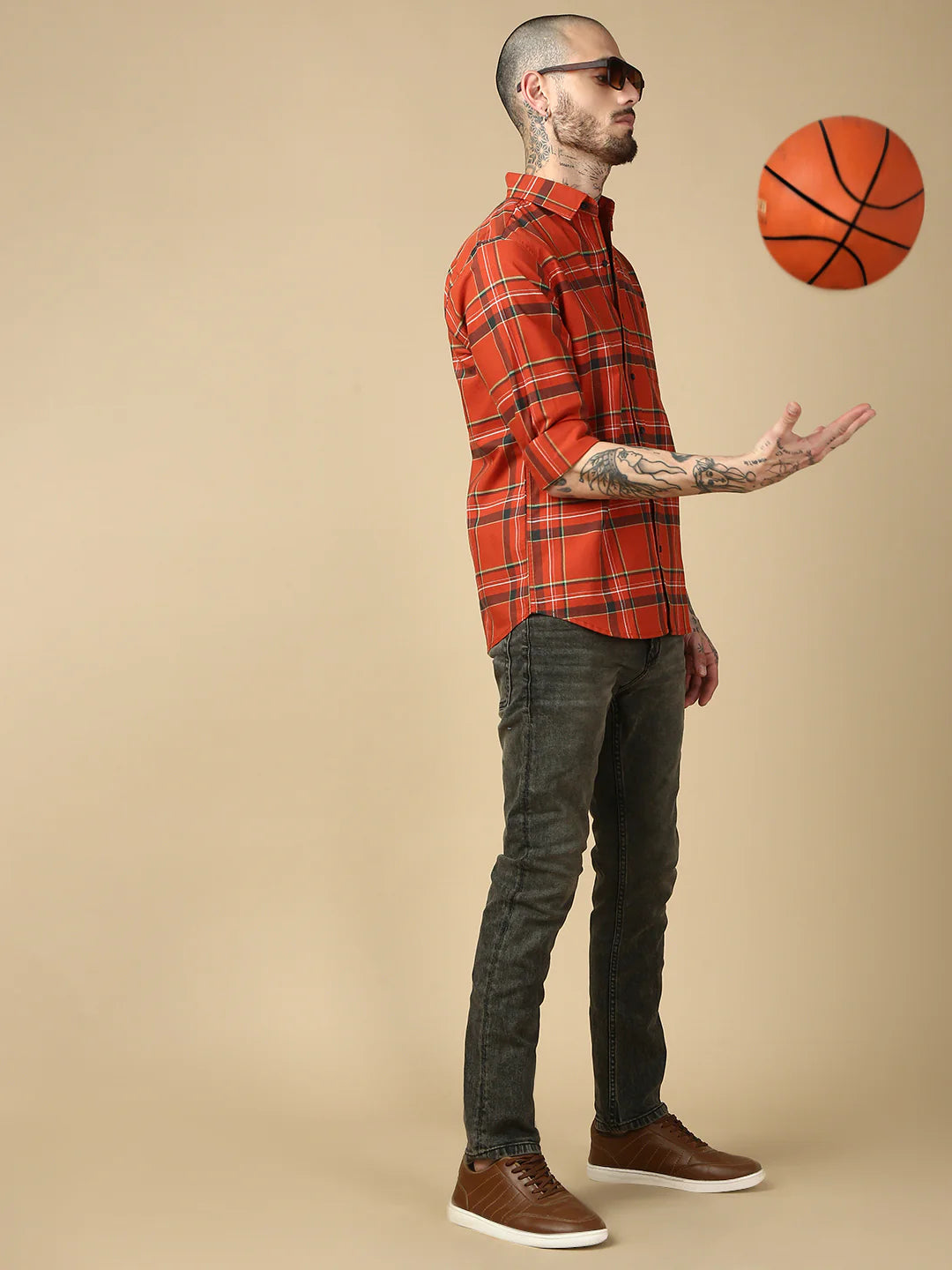 Necked Vintage Dark Gray Slim Fit Stretchable Jeans