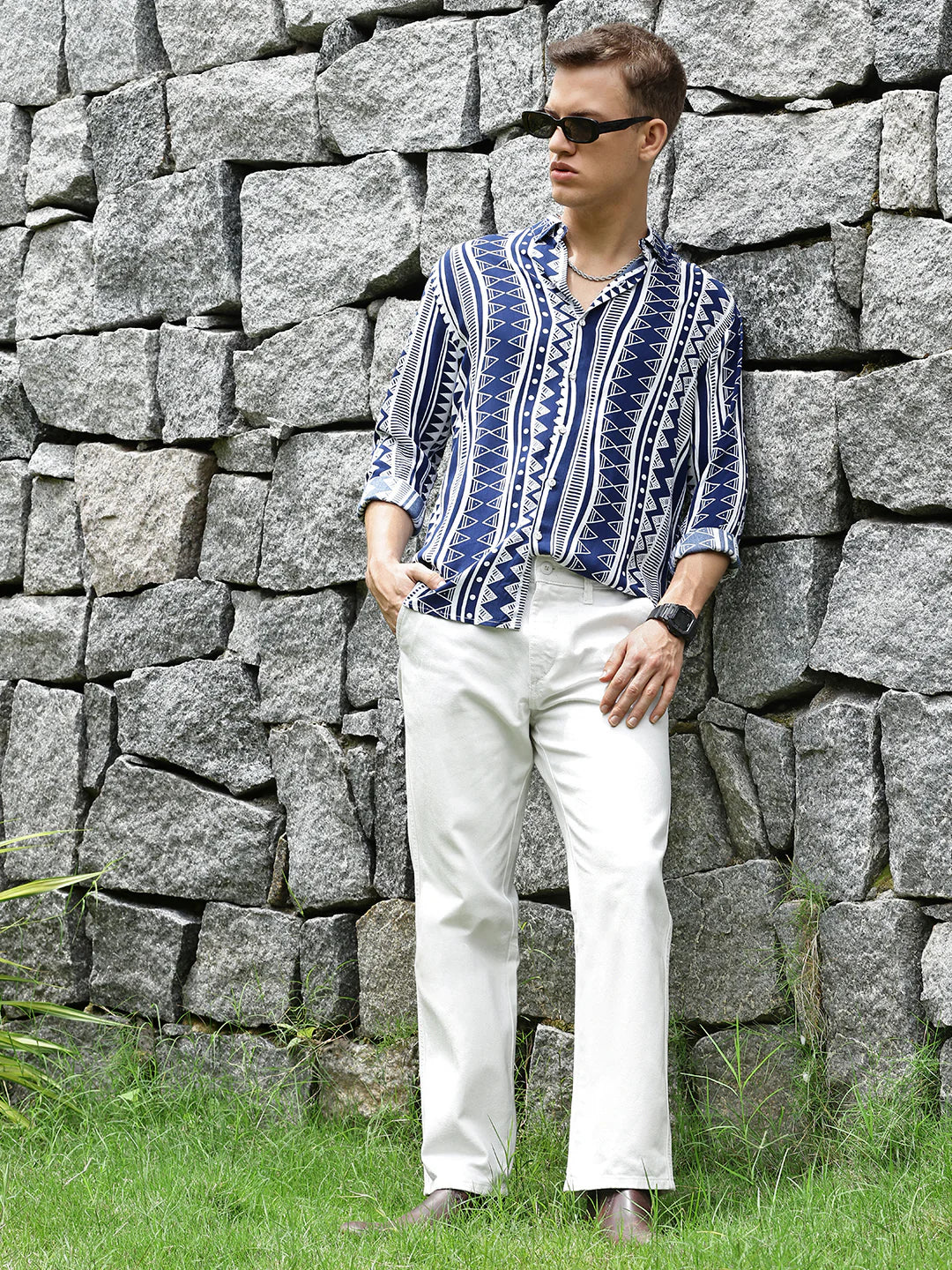 Necked White Straight Fit Cotton Cross Pocket Jeans