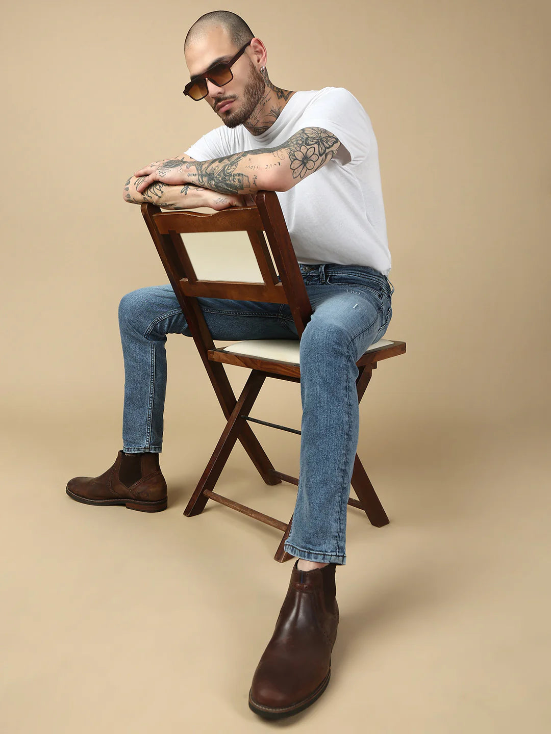 Necked  Light Blue Ripped Straight Stretchable Jeans