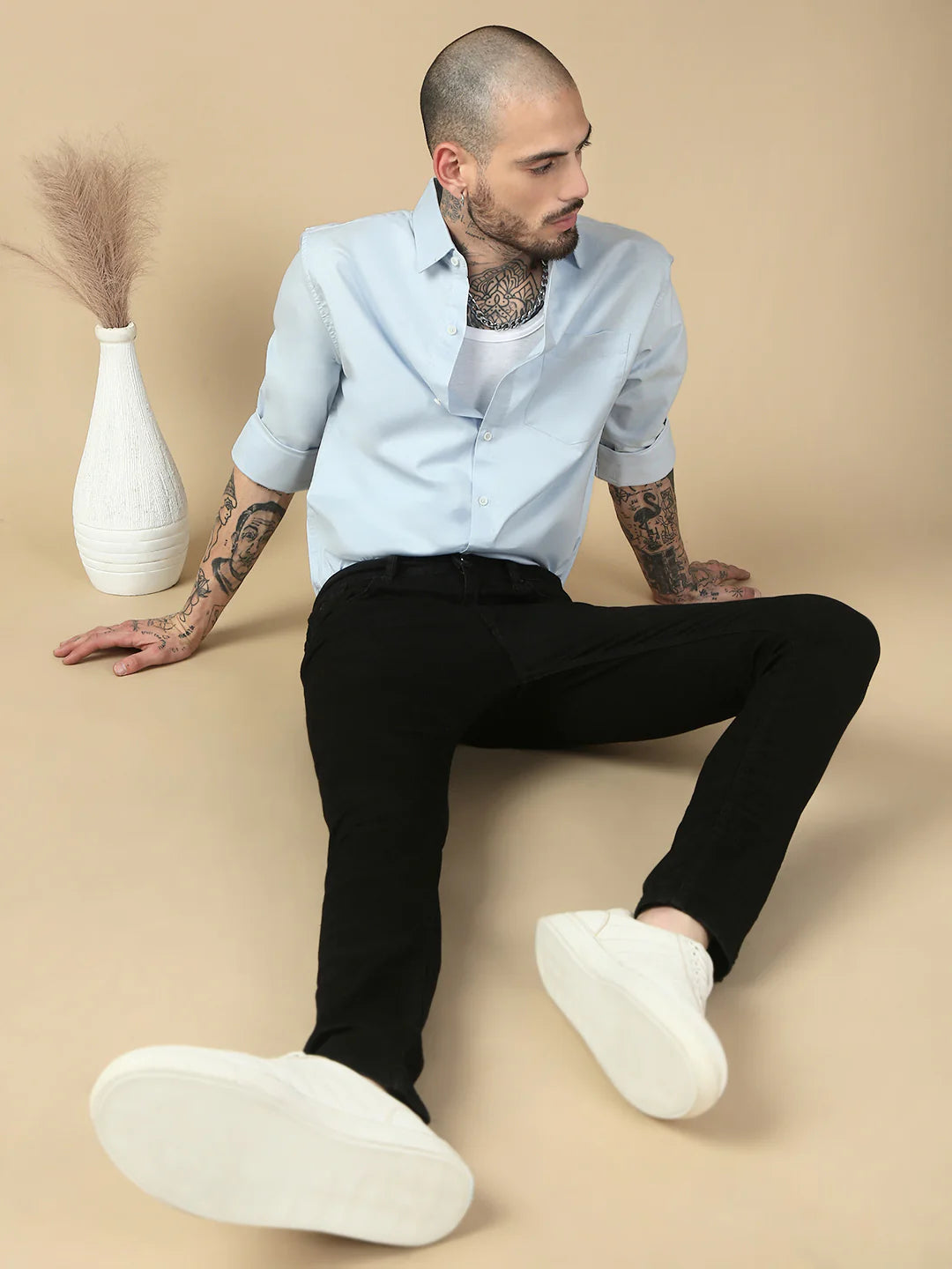Necked  Black Slim Fit Stretchable Jeans