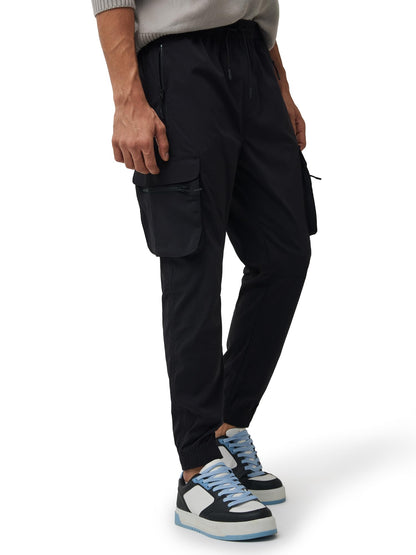 XYXX Men's Skinny Fit Mid Rise Moveo Quick-Dry Cargo Joggers with Drawcord & Utility Pockets