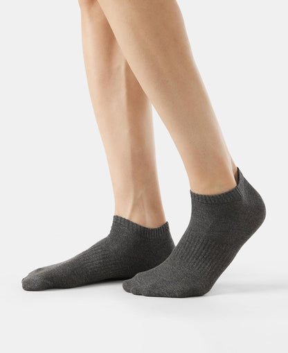 Jockey 7097 Men's Compact Cotton Stretch Low Show Modern Socks With Stay Fresh Treatment (Pack of 3)