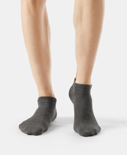 Jockey 7097 Men's Compact Cotton Stretch Low Show Modern Socks With Stay Fresh Treatment (Pack of 3)