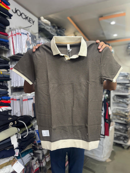 Premium Contrast Collar Polo T-Shirts for Men – Stylish Casual Wear Available in Black, Green & Brown