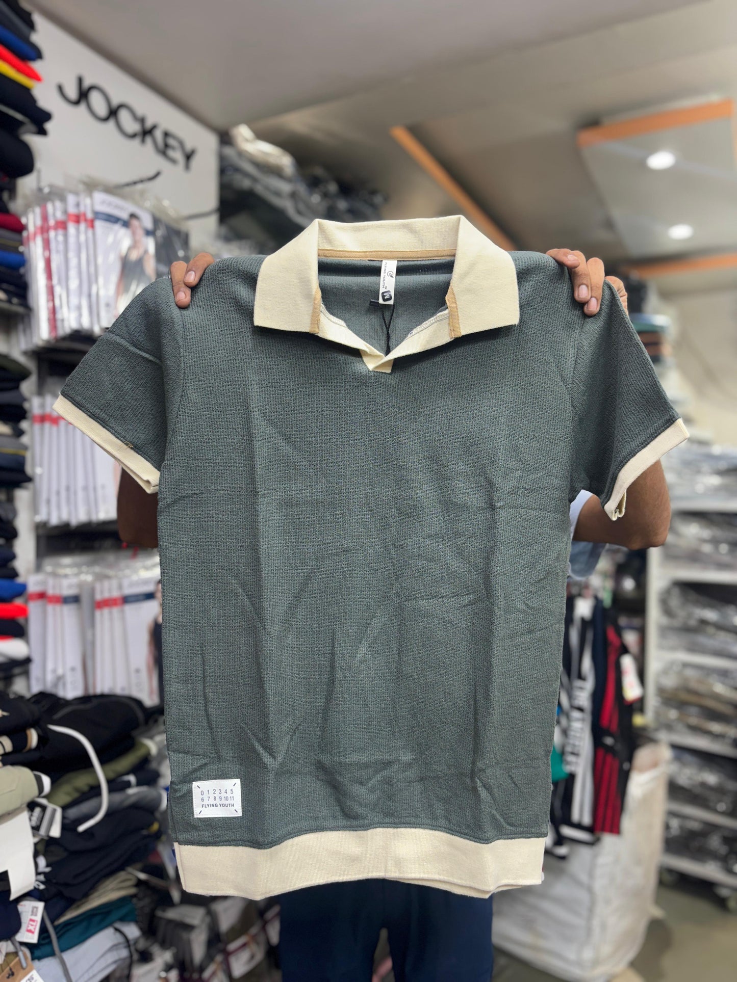 Premium Contrast Collar Polo T-Shirts for Men – Stylish Casual Wear Available in Black, Green & Brown