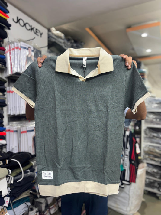 Premium Contrast Collar Polo T-Shirts for Men – Stylish Casual Wear Available in Black, Green & Brown